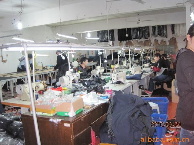 上海更佳服装厂 专业批发供应高品质T恤衫、制服与工作服